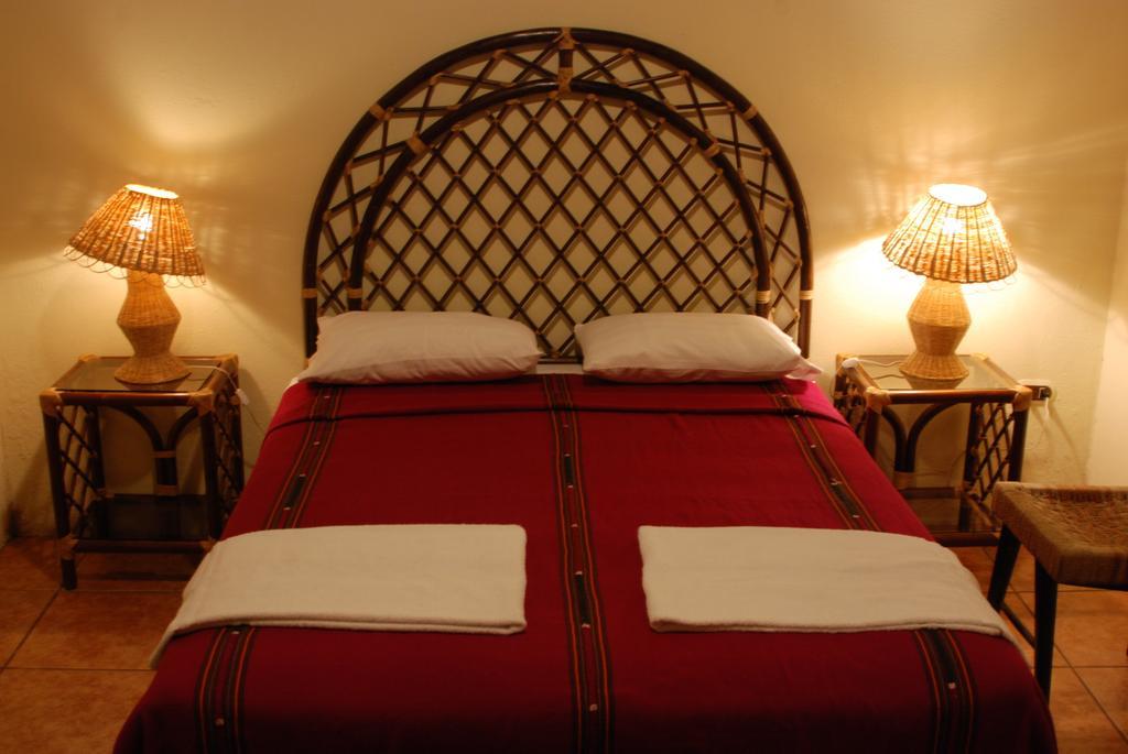 Hostal Casa Dona Mercedes Quetzaltenango Room photo