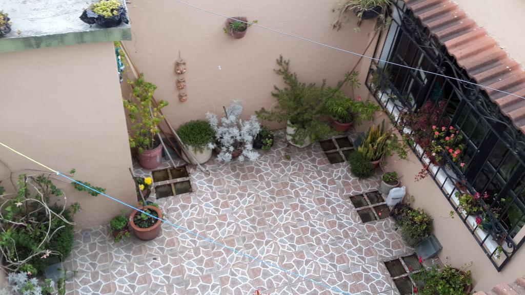 Hostal Casa Dona Mercedes Quetzaltenango Exterior photo